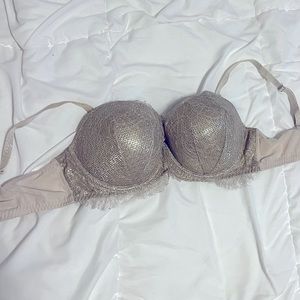 VICTORIA SECRET lines bra 32DDD